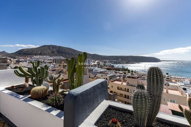 2 soverom Leilighet til salgs i Los Cristianos, Arona med svømmebasseng - € 260 000 (Ref: 9572359)