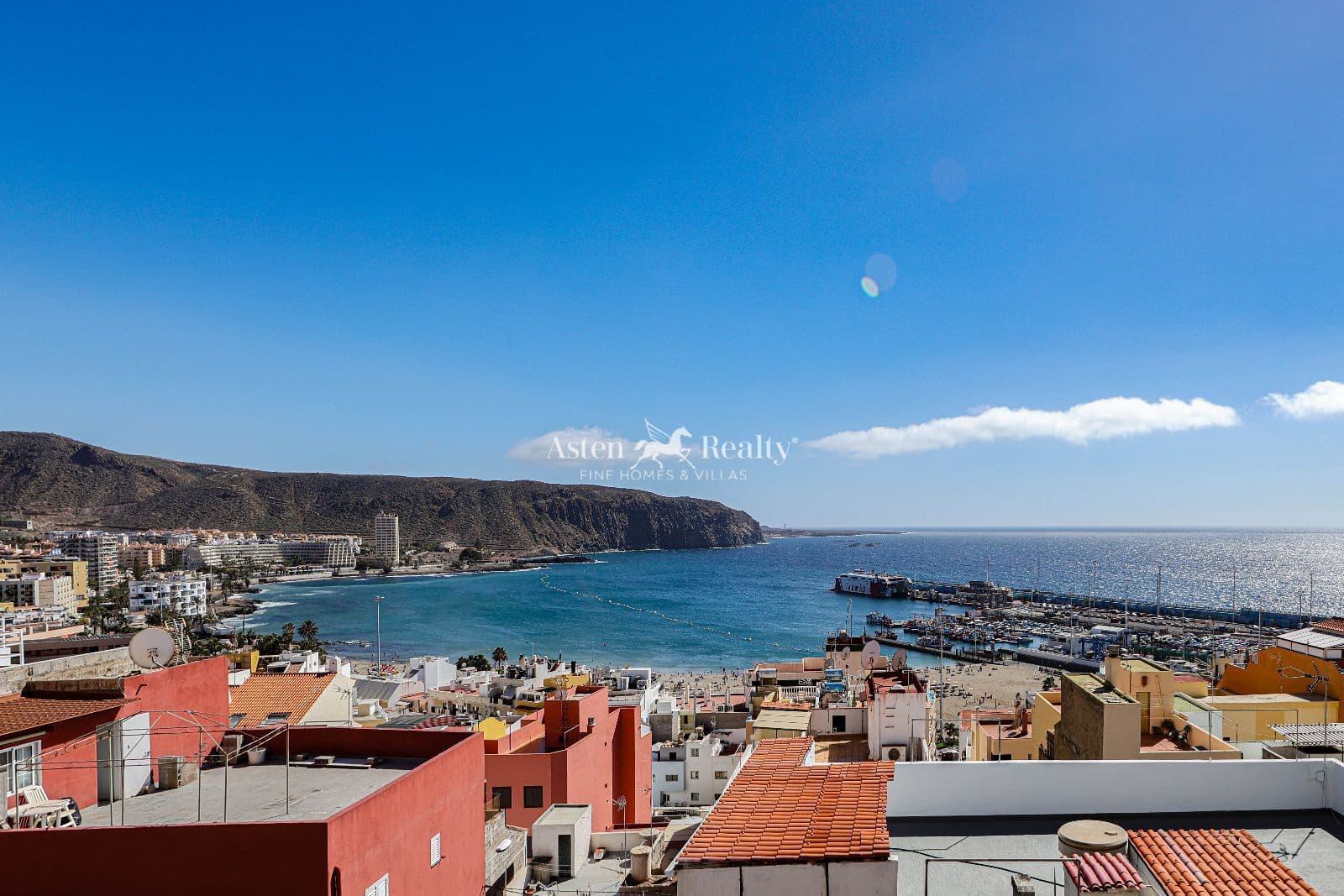 2 soverom Leilighet til salgs i Los Cristianos med svømmebasseng - € 260 000 (Ref: 9572359)