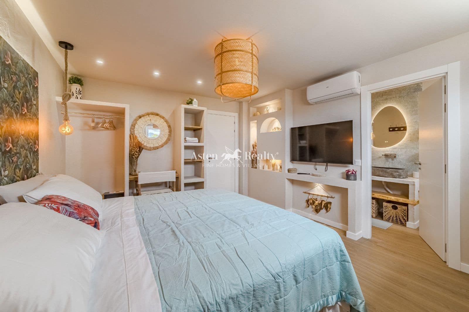 5 quarto Casa em Banda para venda em Chayofa com piscina garagem - 1 450 000 € (Ref: 9588158)