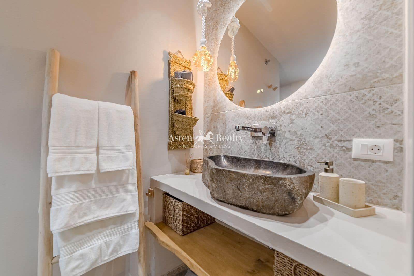 5 quarto Casa em Banda para venda em Chayofa com piscina garagem - 1 450 000 € (Ref: 9588158)