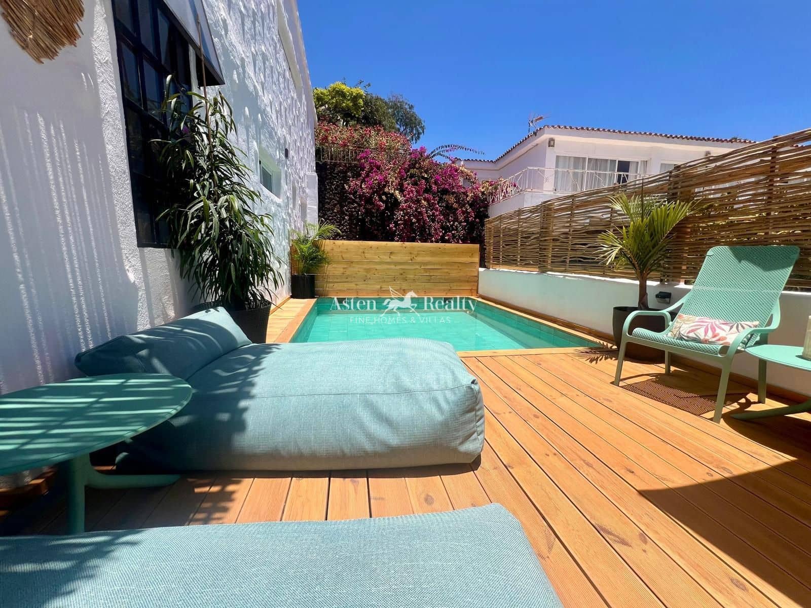 5 quarto Casa em Banda para venda em Chayofa com piscina garagem - 1 450 000 € (Ref: 9588158)