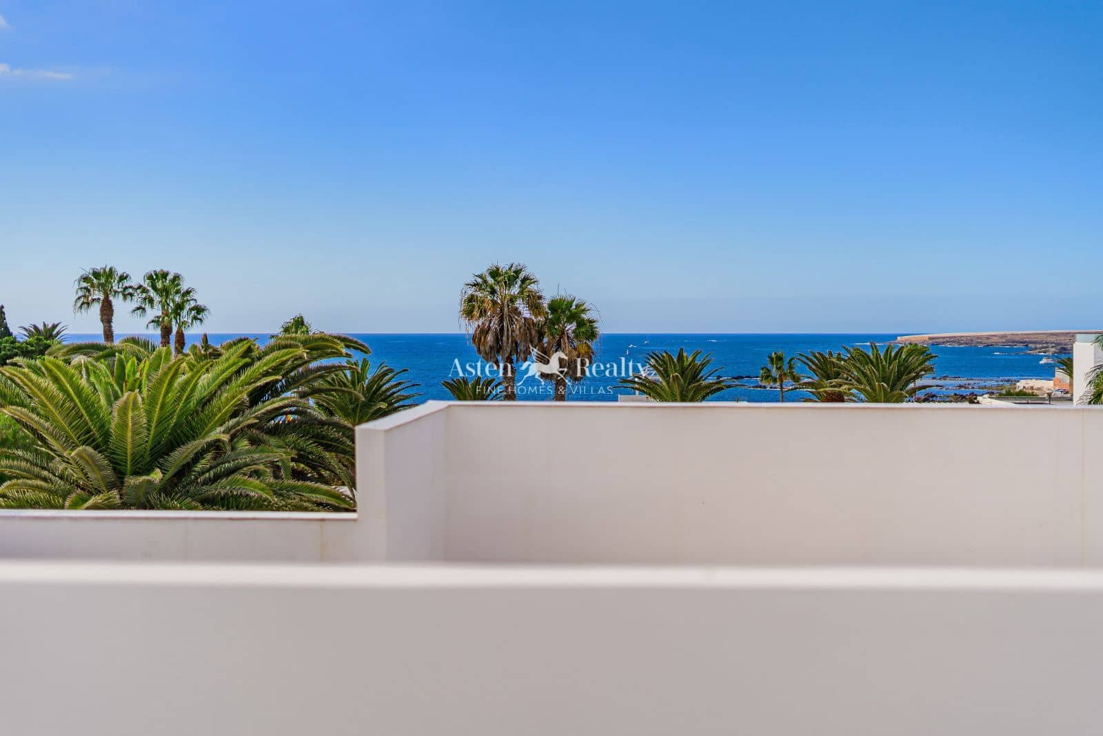 2 sypialnia Bungalow na sprzedaż w Costa del Silencio z basenem garażem - 995 000 € (Ref: 9588334)