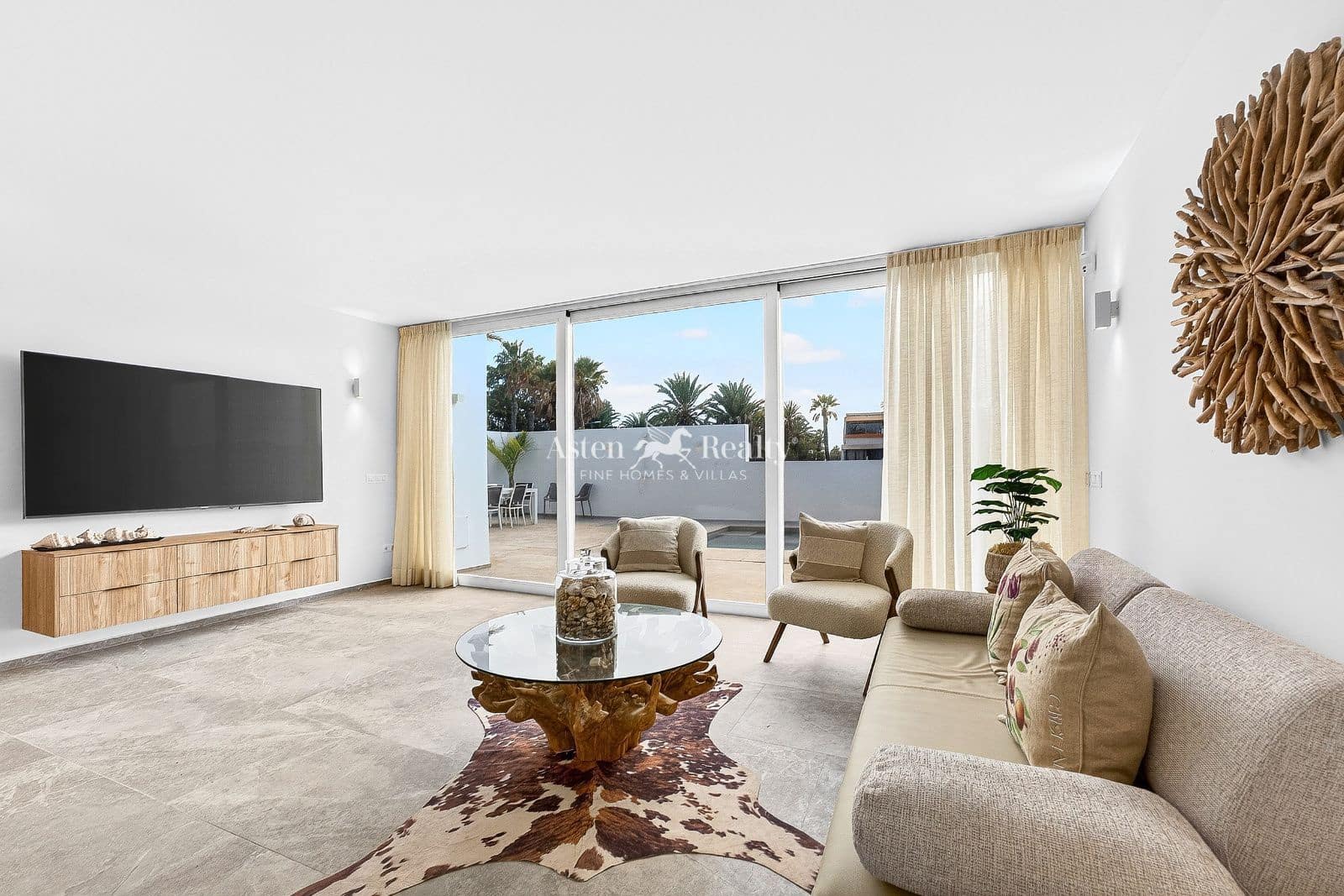 2 sypialnia Bungalow na sprzedaż w Costa del Silencio z basenem garażem - 995 000 € (Ref: 9588334)