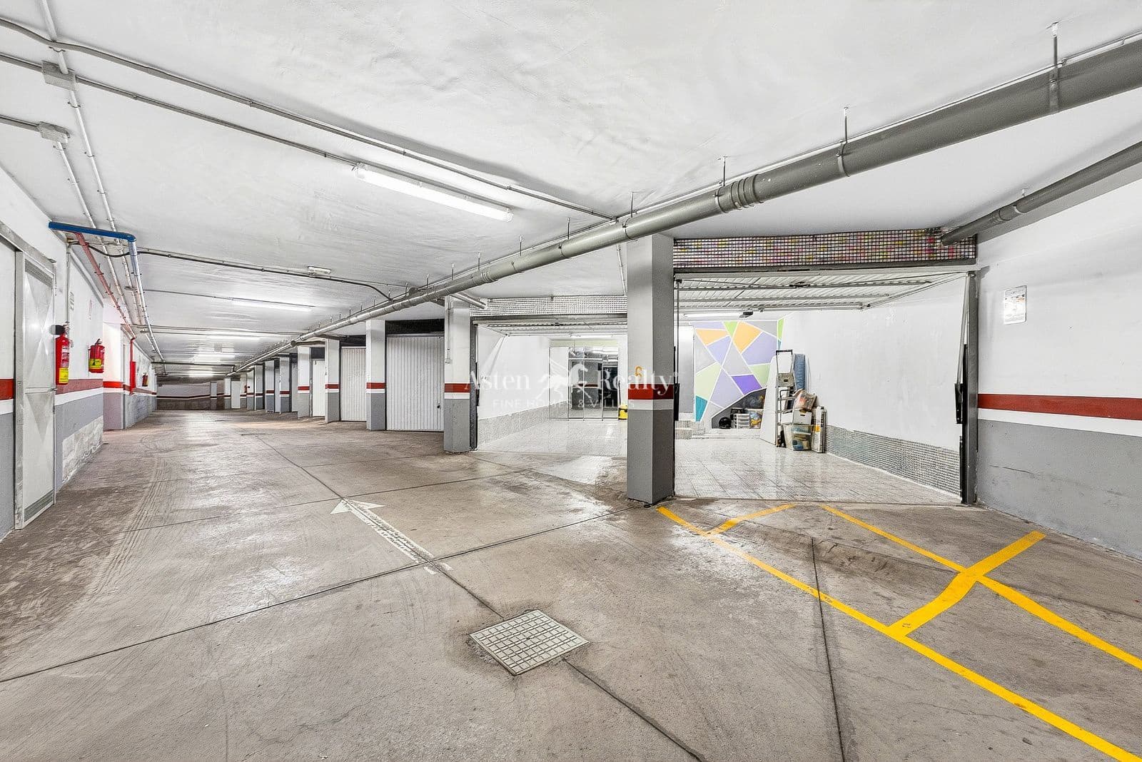 4 bedroom Townhouse for sale in El Medano with garage - € 699,000 (Ref: 9588480)