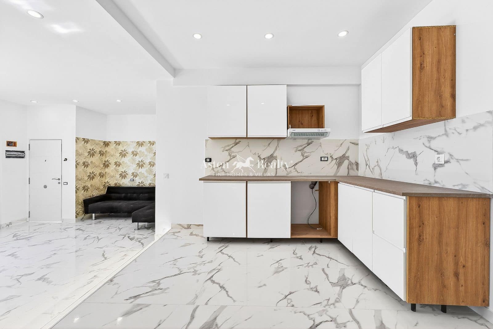 2 makuuhuone Asunto myytävänä paikassa Adeje - 270 000 € (Ref: 9588481)