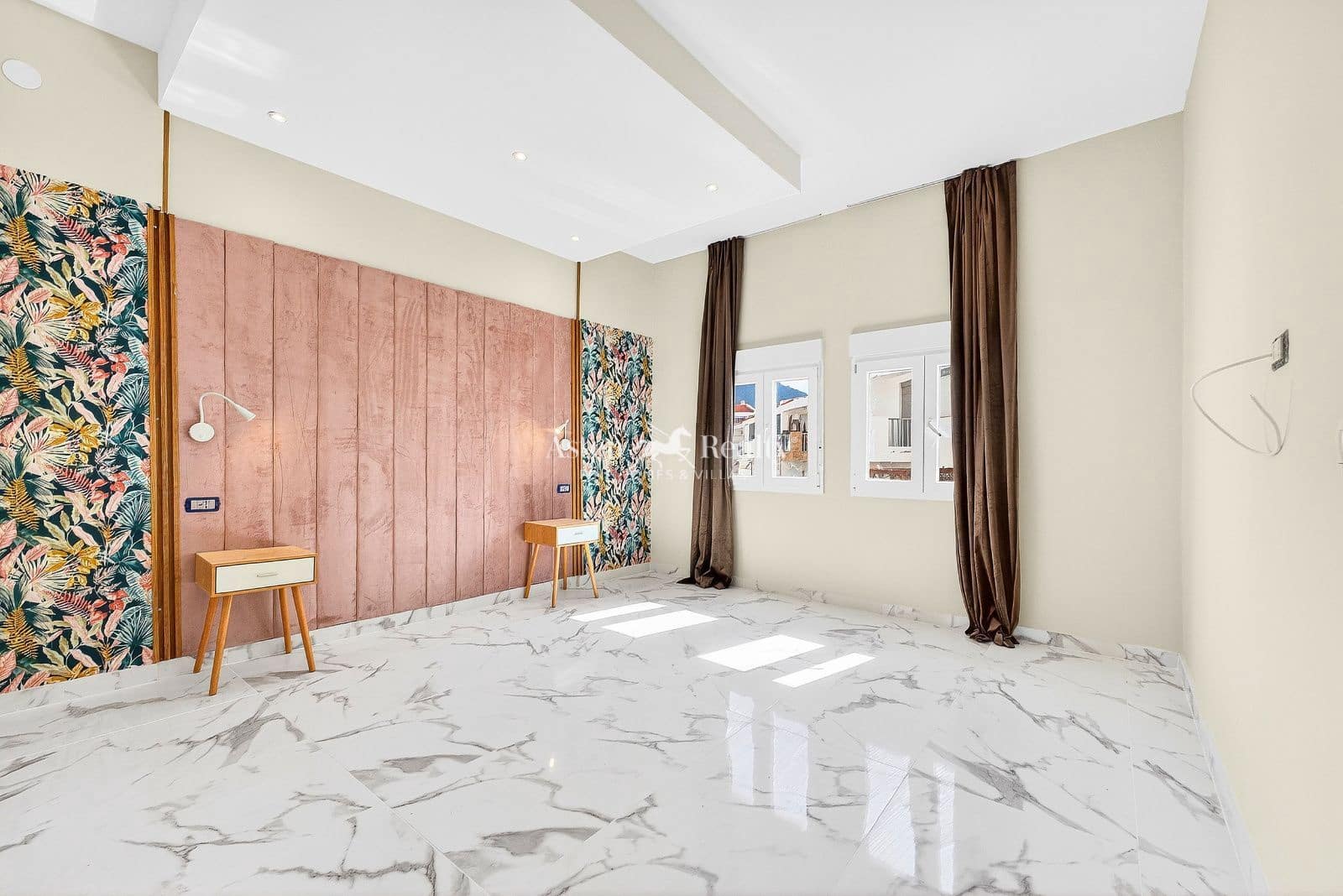 2 makuuhuone Asunto myytävänä paikassa Adeje - 270 000 € (Ref: 9588481)