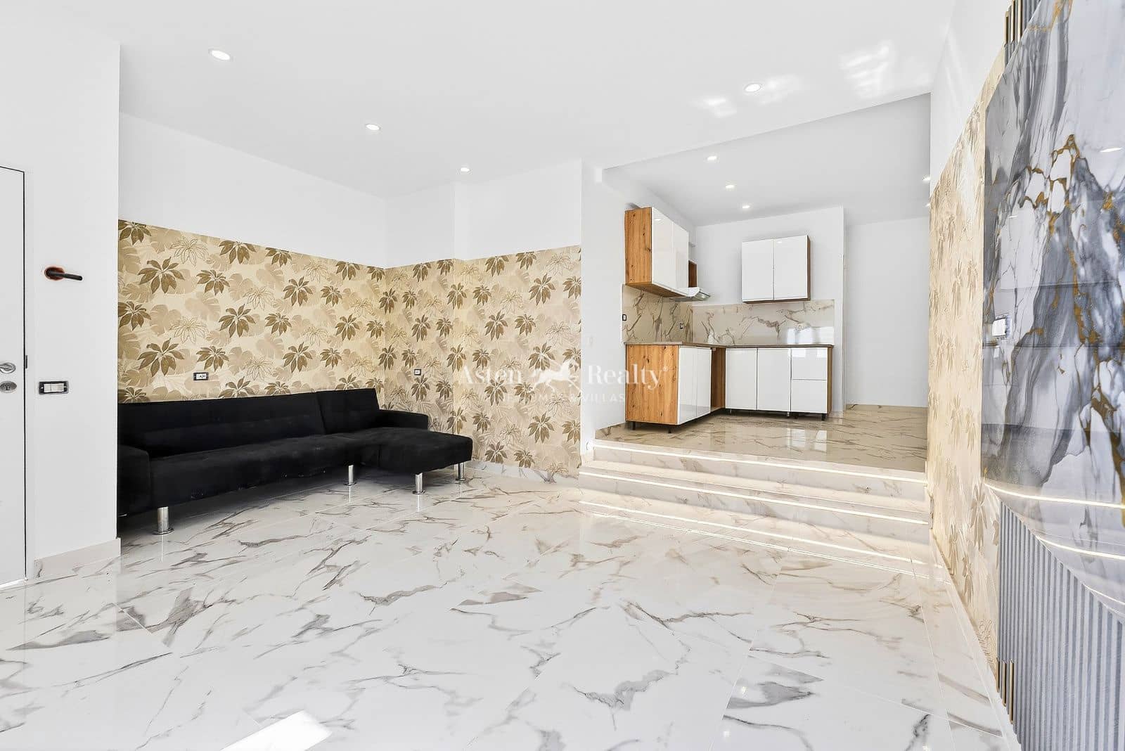 2 makuuhuone Asunto myytävänä paikassa Adeje - 270 000 € (Ref: 9588481)