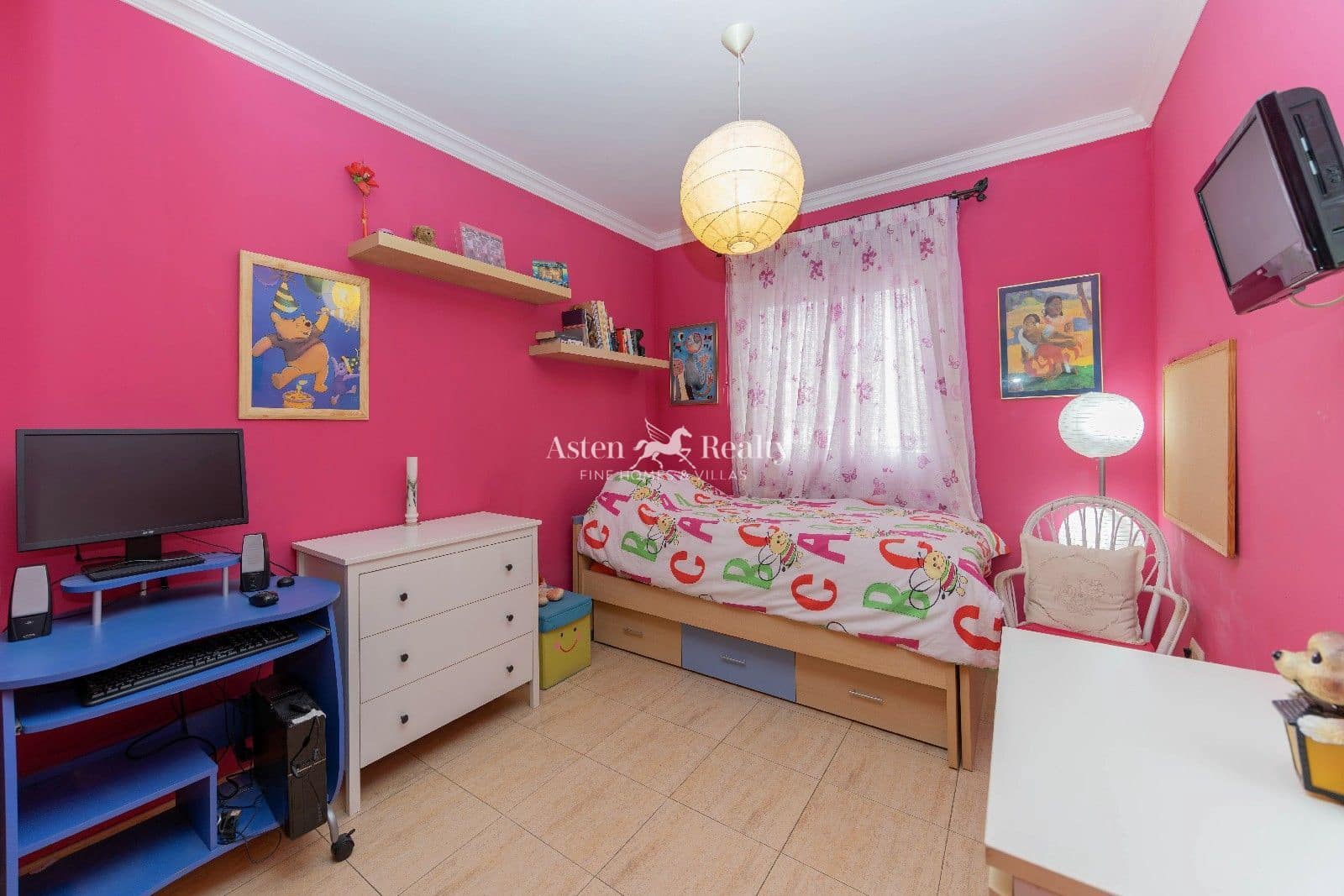 Piso de 2 habitaciones en Adeje en venta con piscina - 325.000 € (Ref: 9603353)