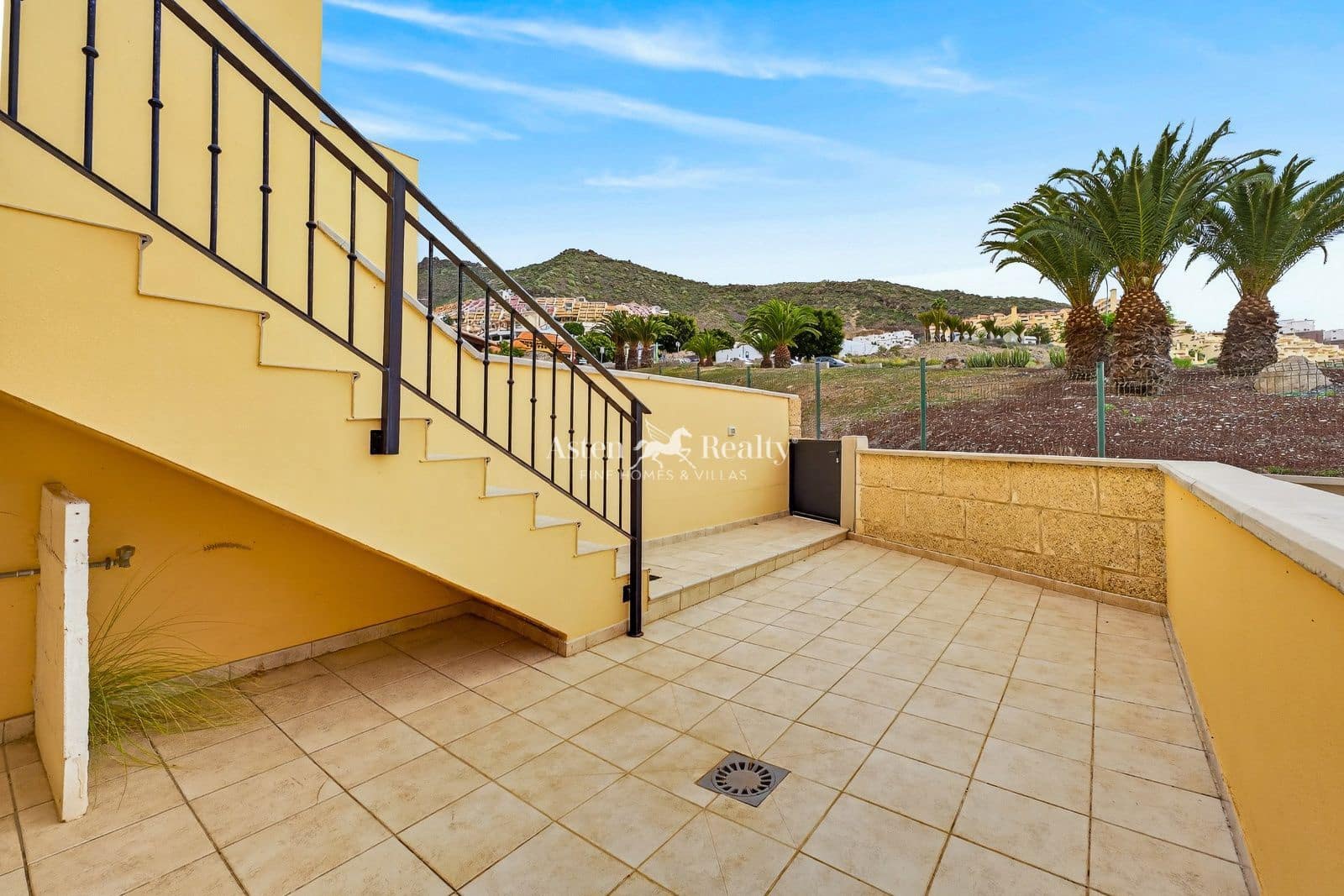 1 slaapkamer Flat te koop in Torviscas met zwembad garage - € 335.000 (Ref: 9603358)