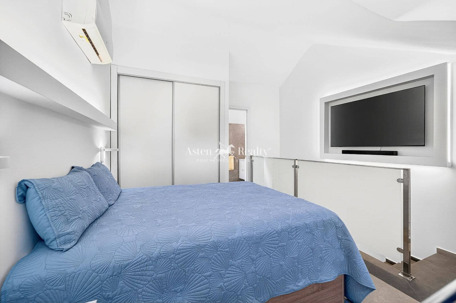 1 Zimmer Penthouse zu verkaufen in Playa de las Americas mit Pool Garage - 499.000 € (Ref: 9610213)