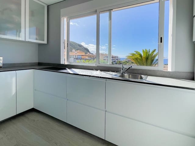 Piso de 1 habitación en Los Cristianos, Arona en venta con piscina - 385.000 € (Ref: 9617102)
