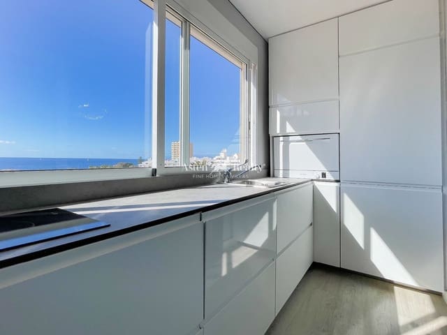 Piso de 1 habitación en Los Cristianos, Arona en venta con piscina - 385.000 € (Ref: 9617102)