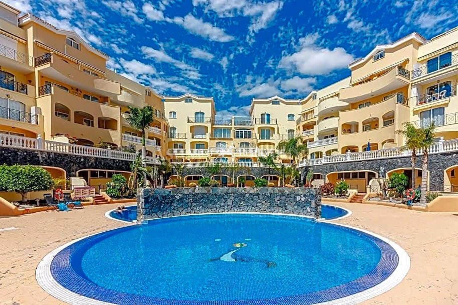 Piso de 1 habitación en Los Cristianos en venta con piscina - 385.000 € (Ref: 9617102)
