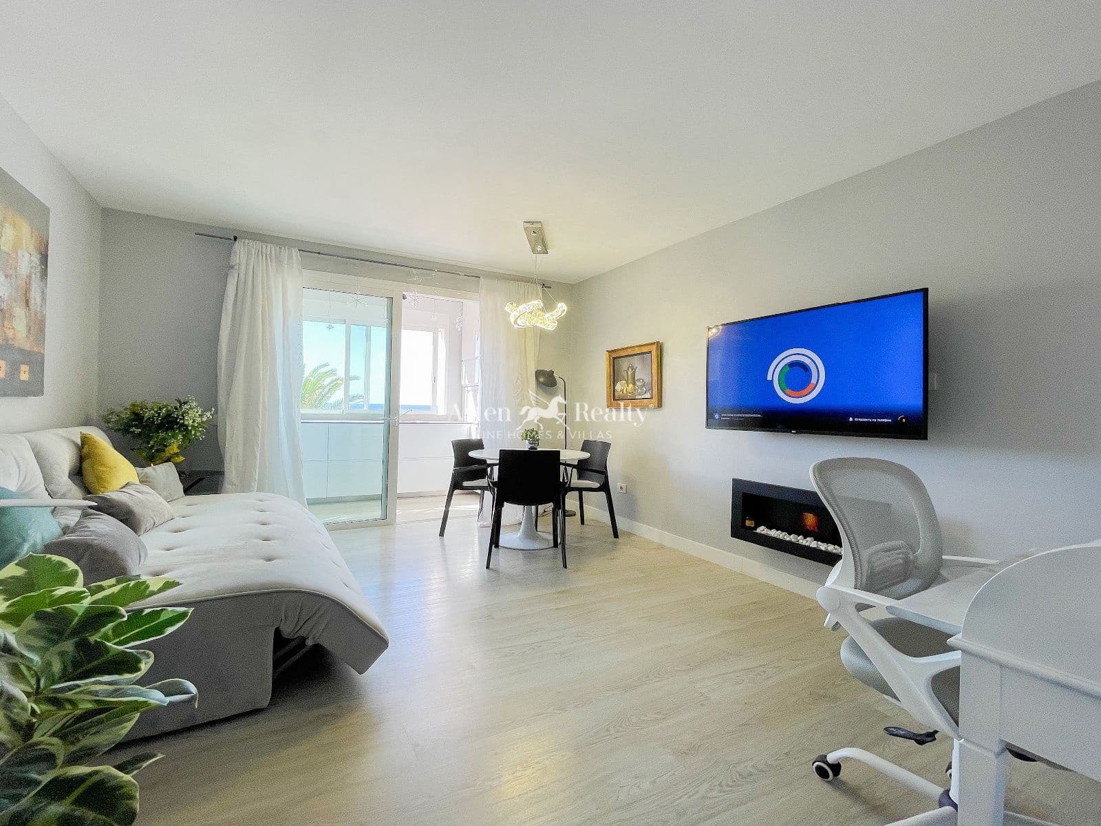 Piso de 1 habitación en Los Cristianos en venta con piscina - 385.000 € (Ref: 9617102)