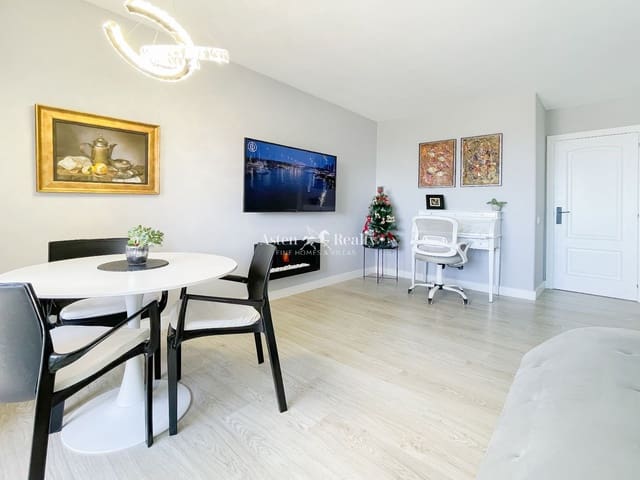 Piso de 1 habitación en Los Cristianos, Arona en venta con piscina - 385.000 € (Ref: 9617102)