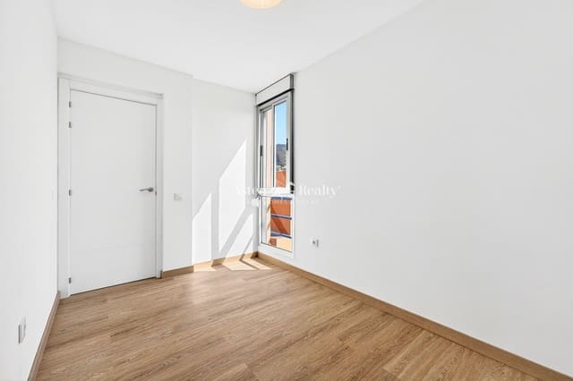 Piso de 2 habitaciones en Casco Urbano, Adeje en venta - 295.000 € (Ref: 9628172)