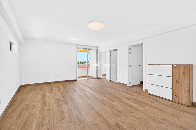 Piso de 2 habitaciones en Casco Urbano, Adeje en venta - 295.000 € (Ref: 9628172)