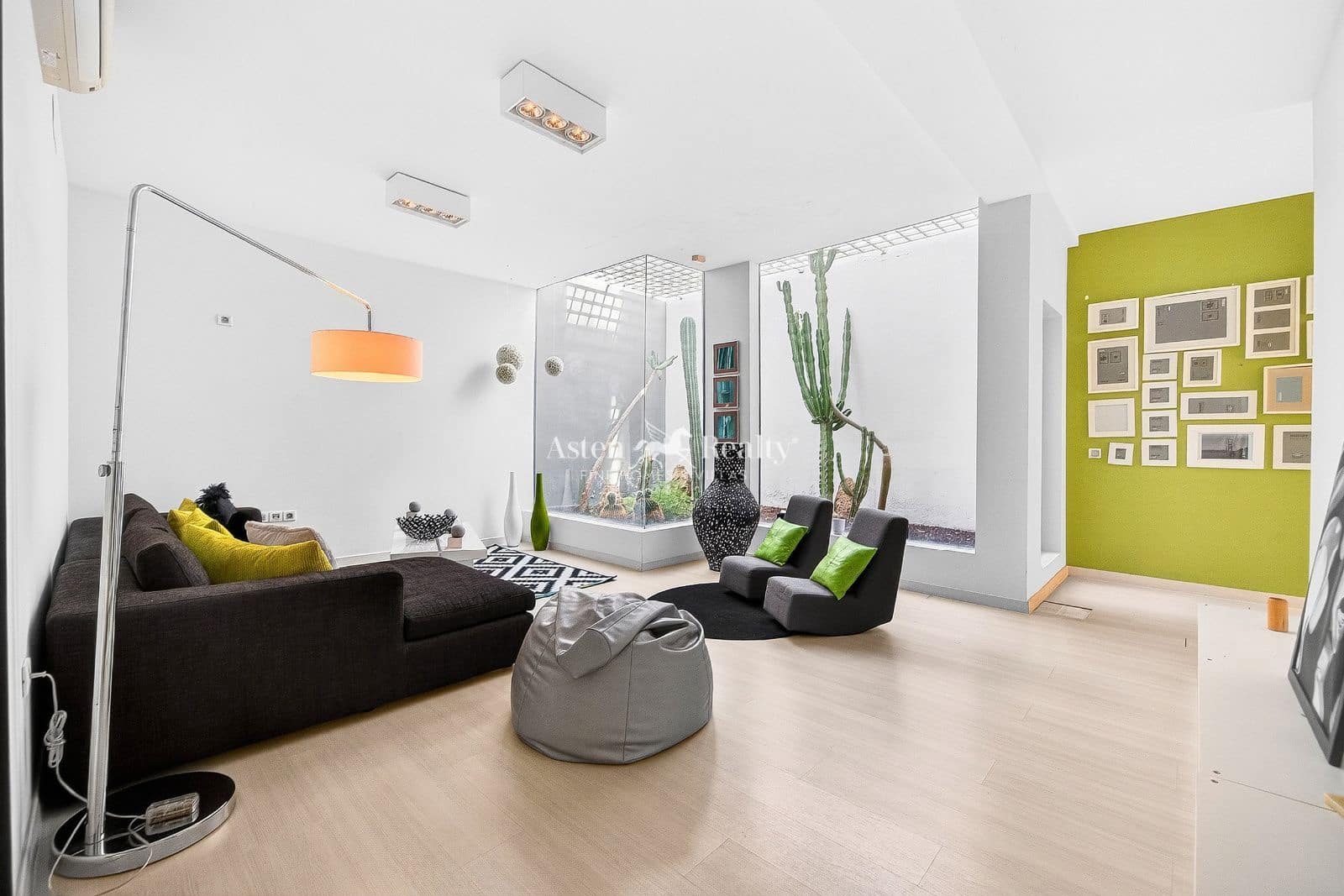 5 soverom Hus til salgs i Torviscas med svømmebasseng garasje - € 2 000 000 (Ref: 9630575)