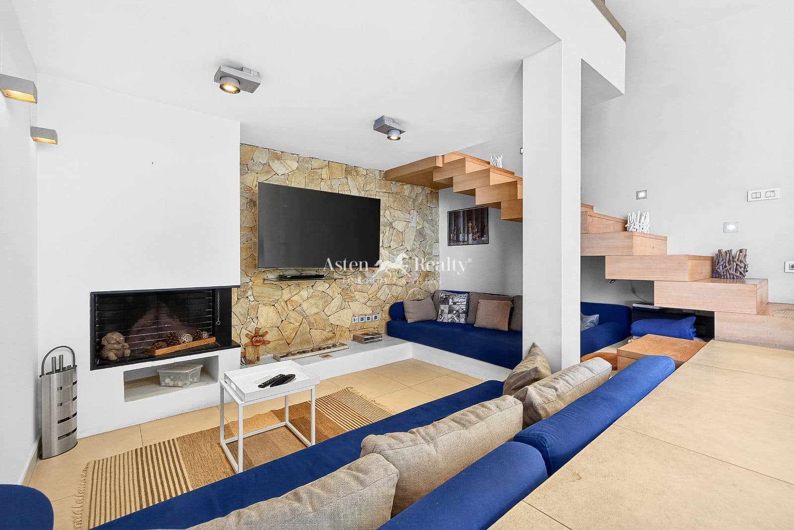 5 soverom Hus til salgs i Torviscas med svømmebasseng garasje - € 2 000 000 (Ref: 9630575)