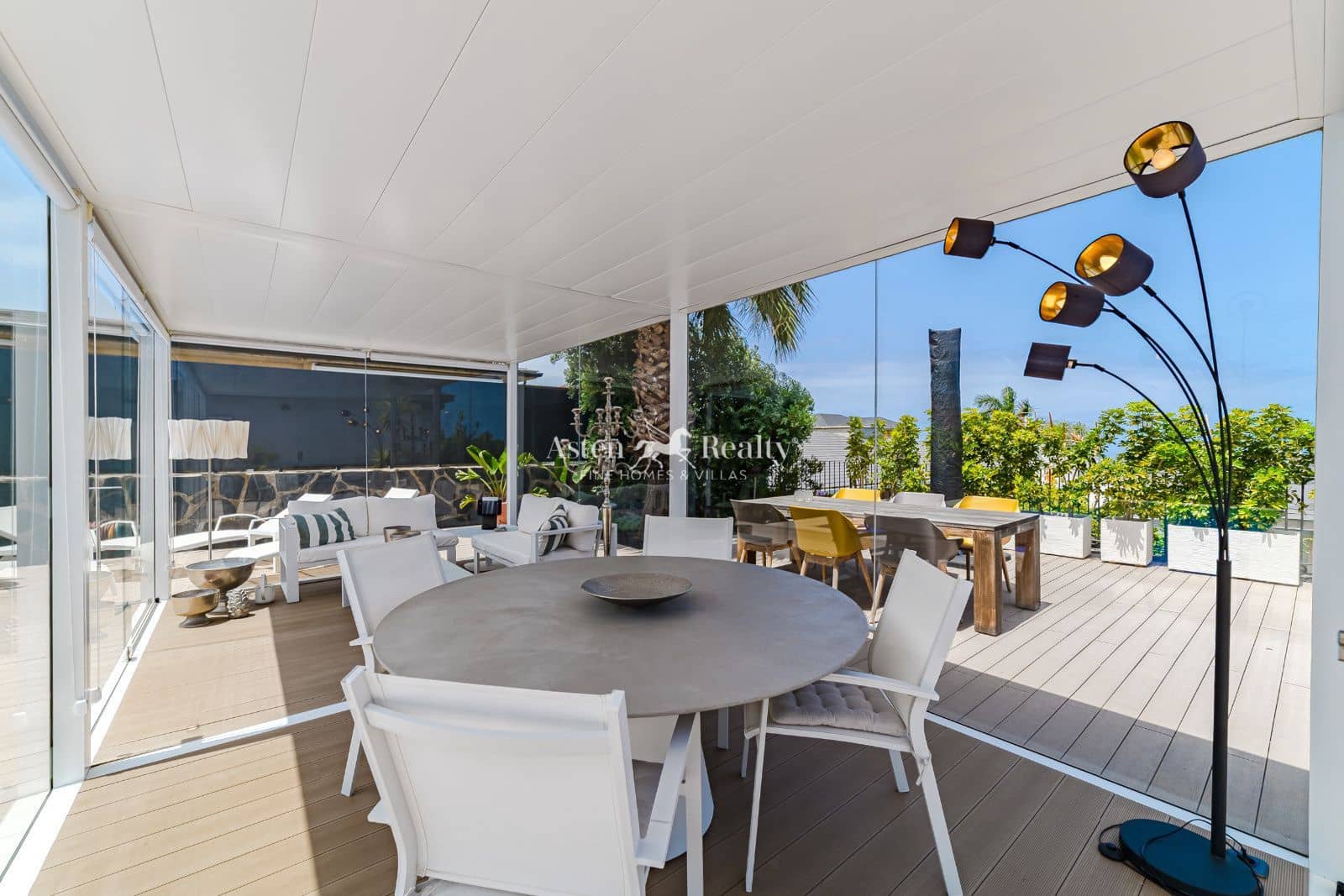 4 quarto Casa em Banda para venda em Puerto de la Cruz com piscina garagem - 1 185 000 € (Ref: 9631459)