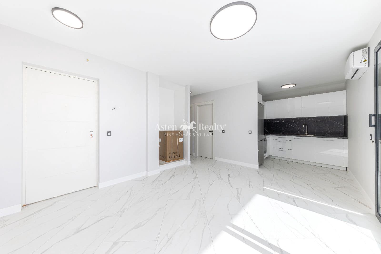 2 bedroom Flat for sale in Tijoco Bajo with garage - € 349,500 (Ref: 9631460)