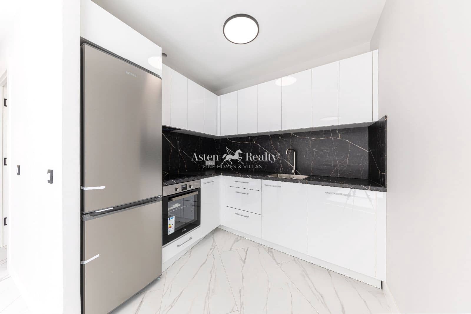 2 bedroom Flat for sale in Tijoco Bajo with garage - € 349,500 (Ref: 9631460)