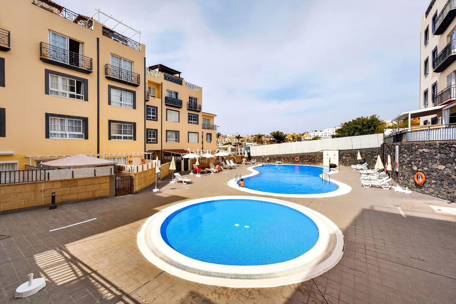 Piso de 2 habitaciones en Callao Salvaje en venta con piscina garaje - 300.000 € (Ref: 9632791)