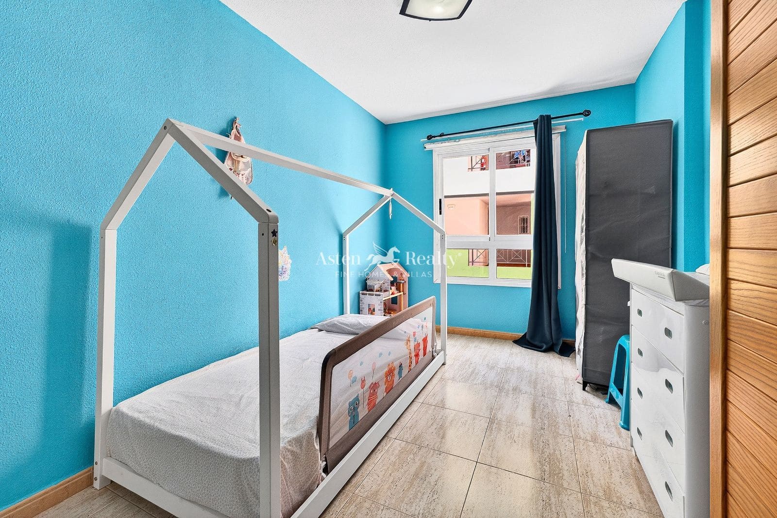 Piso de 2 habitaciones en Callao Salvaje en venta con piscina garaje - 300.000 € (Ref: 9632791)