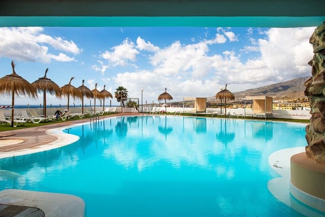 1 bedroom Flat for sale in San Eugenio Alto, Adeje with pool - € 305,000 (Ref: 9635125)