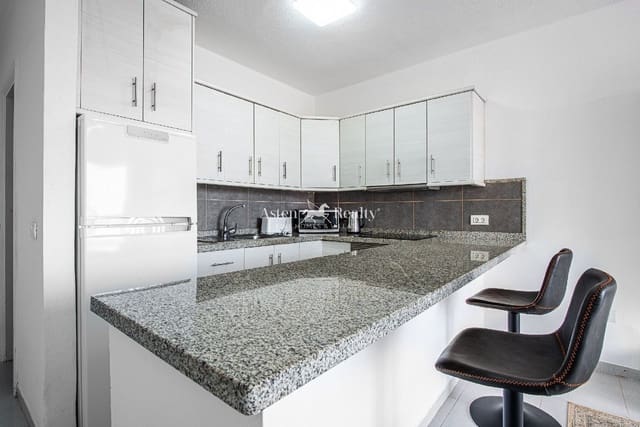 1 bedroom Flat for sale in San Eugenio Alto, Adeje with pool - € 305,000 (Ref: 9635125)