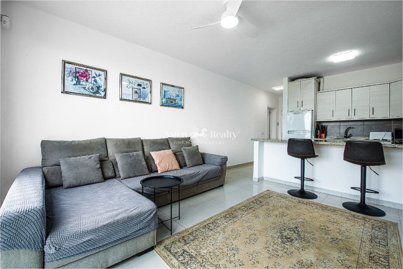 1 bedroom Flat for sale in Costa Adeje with pool - € 305,000 (Ref: 9635125)