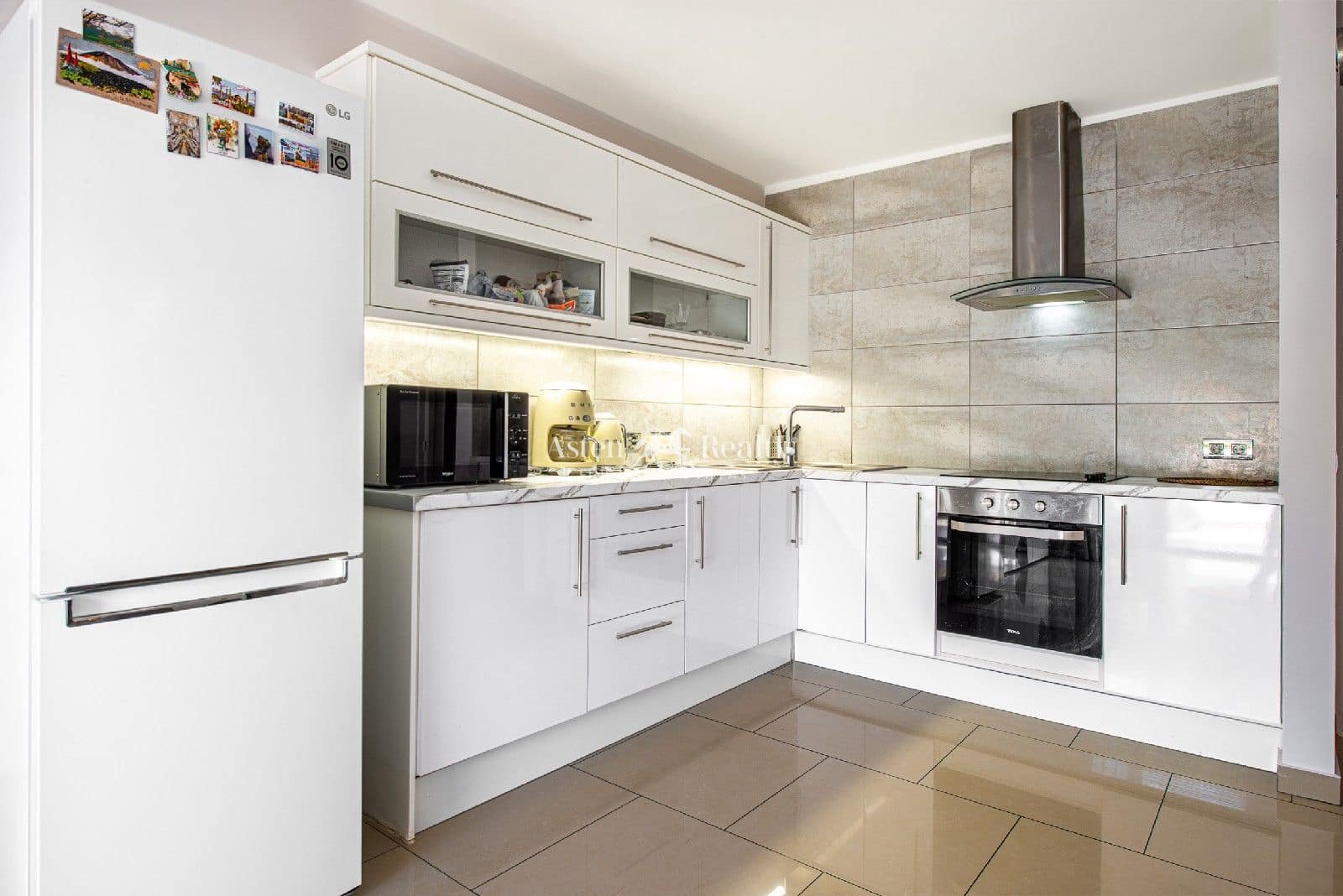 1 chambre Appartement à vendre à Costa Adeje avec piscine - 305 000 € (Ref: 9635126)