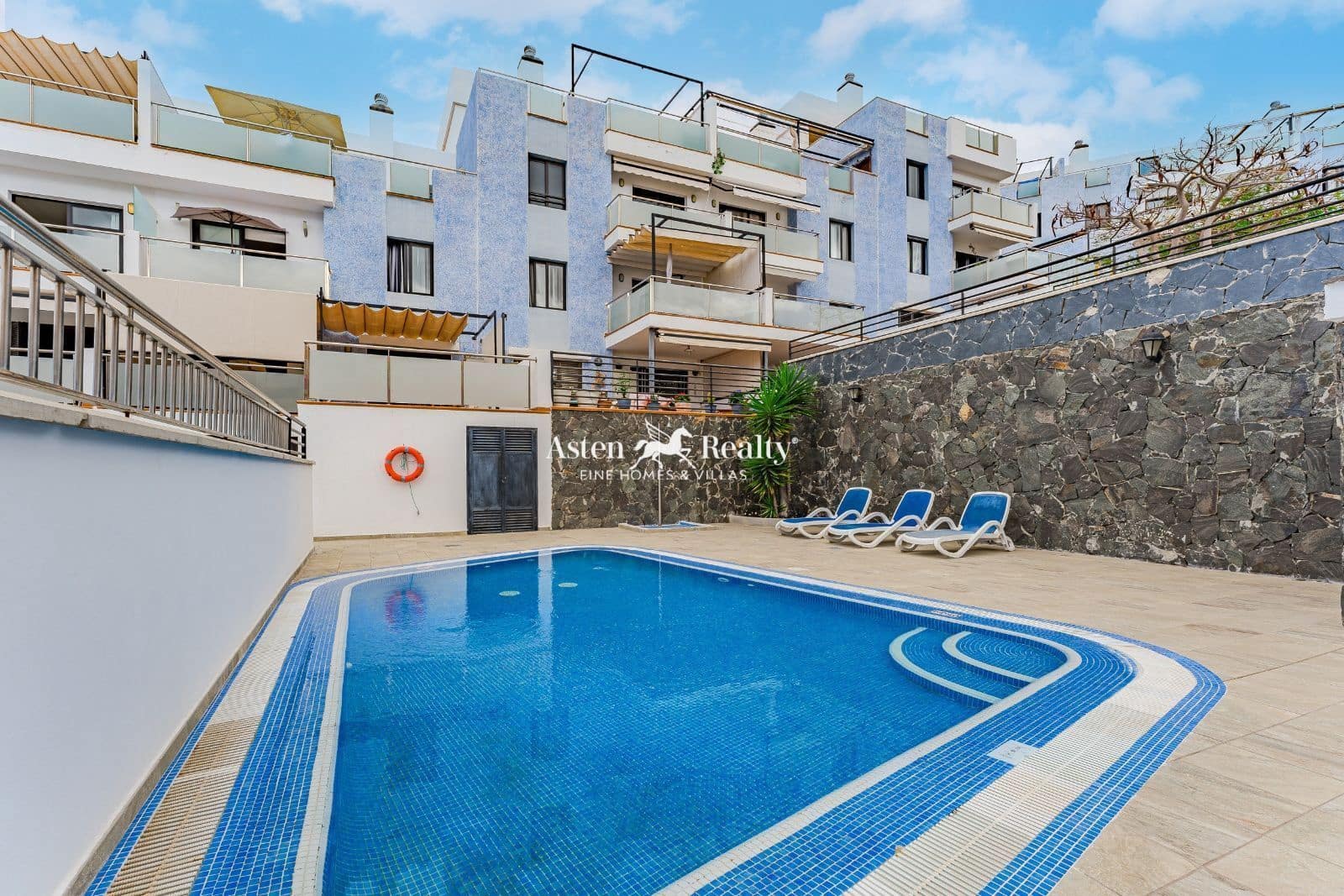 Piso de 2 habitaciones en Torviscas en venta con piscina garaje - 486.000 € (Ref: 9638107)