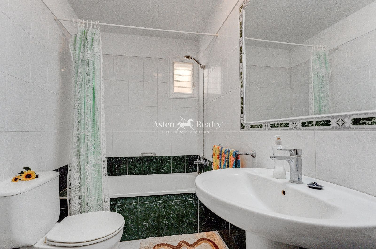 1 makuuhuone Kattohuoneisto myytävänä paikassa Puerto Santiago mukana 
autotalli - 230 000 € (Ref: 9641062)