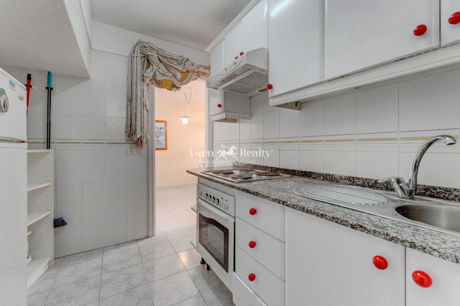 1 makuuhuone Kattohuoneisto myytävänä paikassa Puerto Santiago mukana 
autotalli - 230 000 € (Ref: 9641062)