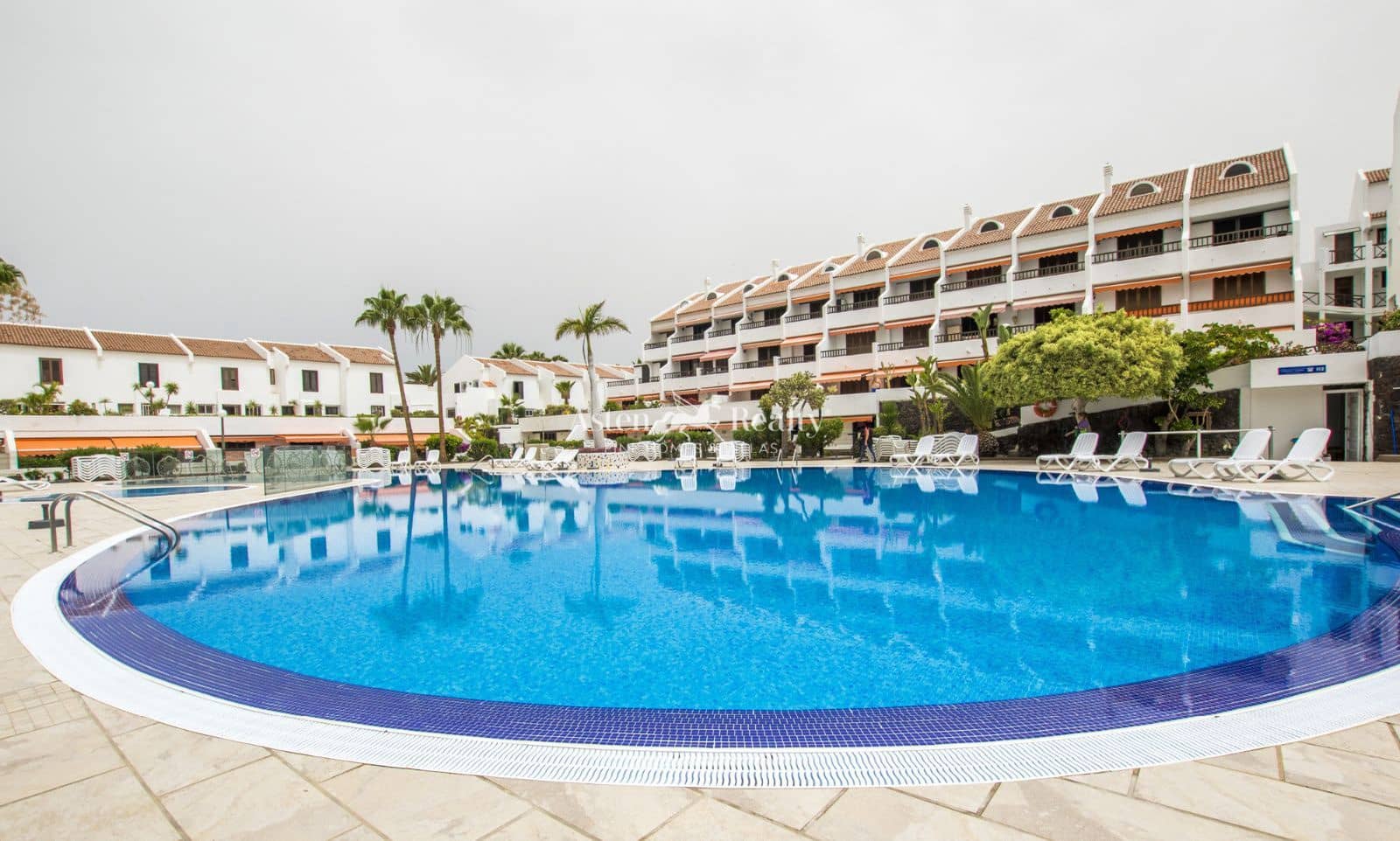 1 chambre Penthouse à vendre à Playa de las Americas avec piscine - 475 000 € (Ref: 9654208)