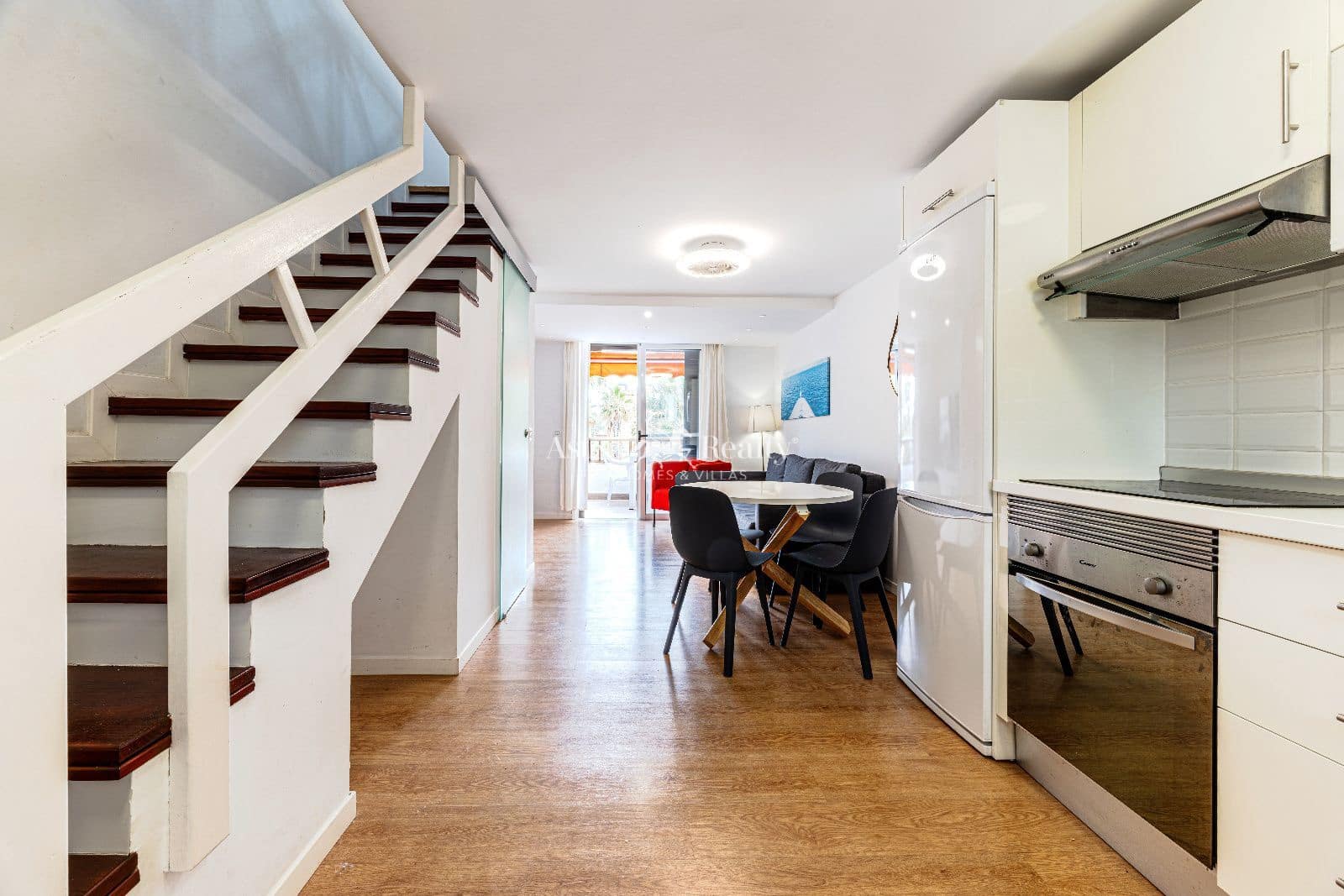 1 bedroom Penthouse for sale in Playa de las Americas with pool - € 475,000 (Ref: 9654208)