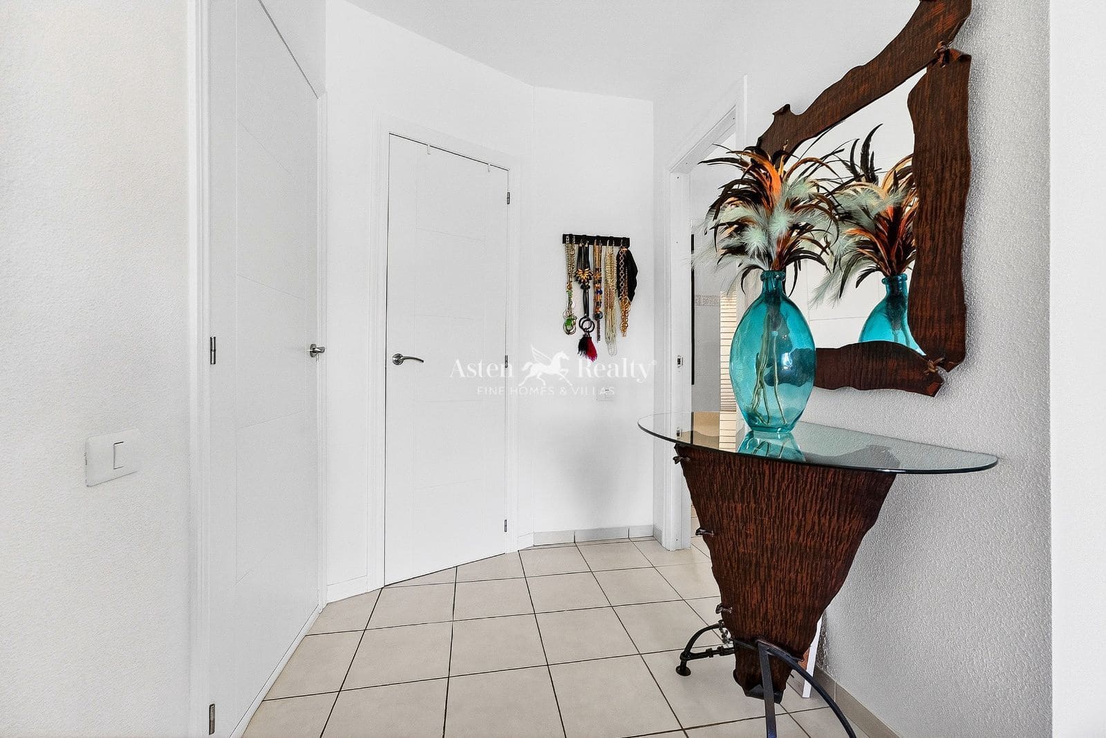 3 sypialnia Dom na sprzedaż w Las Chafiras (San Miguel) z basenem garażem - 399 000 € (Ref: 9656498)