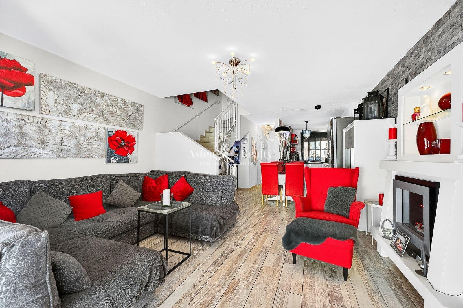 3 sypialnia Dom na sprzedaż w Las Chafiras (San Miguel) z basenem garażem - 399 000 € (Ref: 9656498)