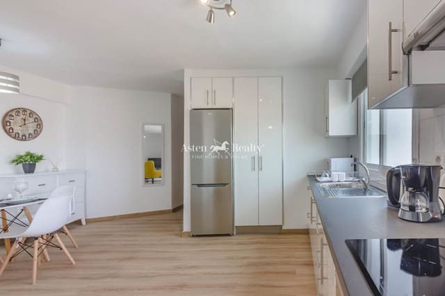 1 slaapkamer Flat te koop in Los Cristianos, Arona met zwembad - € 370.000 (Ref: 9656785)