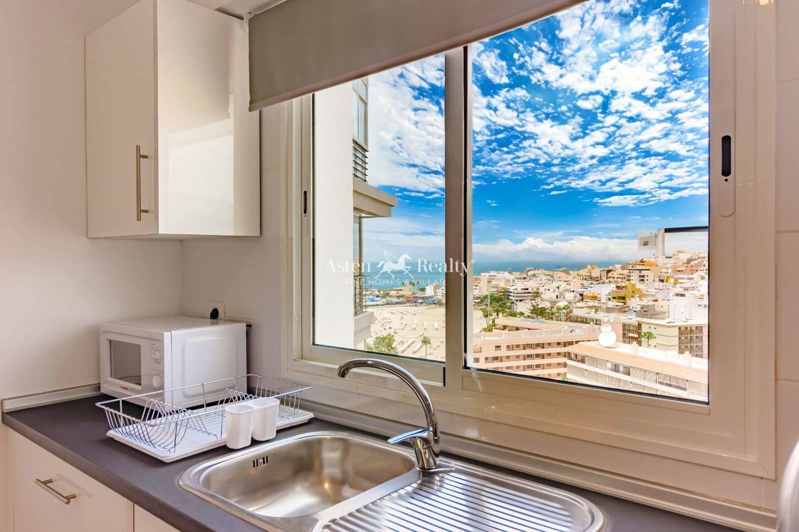 1 slaapkamer Flat te koop in Los Cristianos met zwembad - € 370.000 (Ref: 9656785)