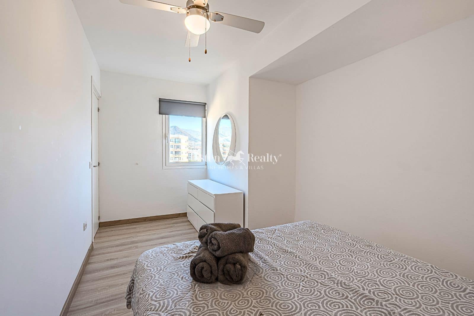 1 slaapkamer Flat te koop in Los Cristianos met zwembad - € 370.000 (Ref: 9656785)