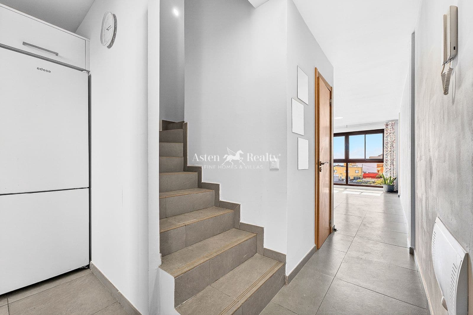 2 quarto Apartamento para venda em Cabo Blanco com garagem - 298 000 € (Ref: 9656786)