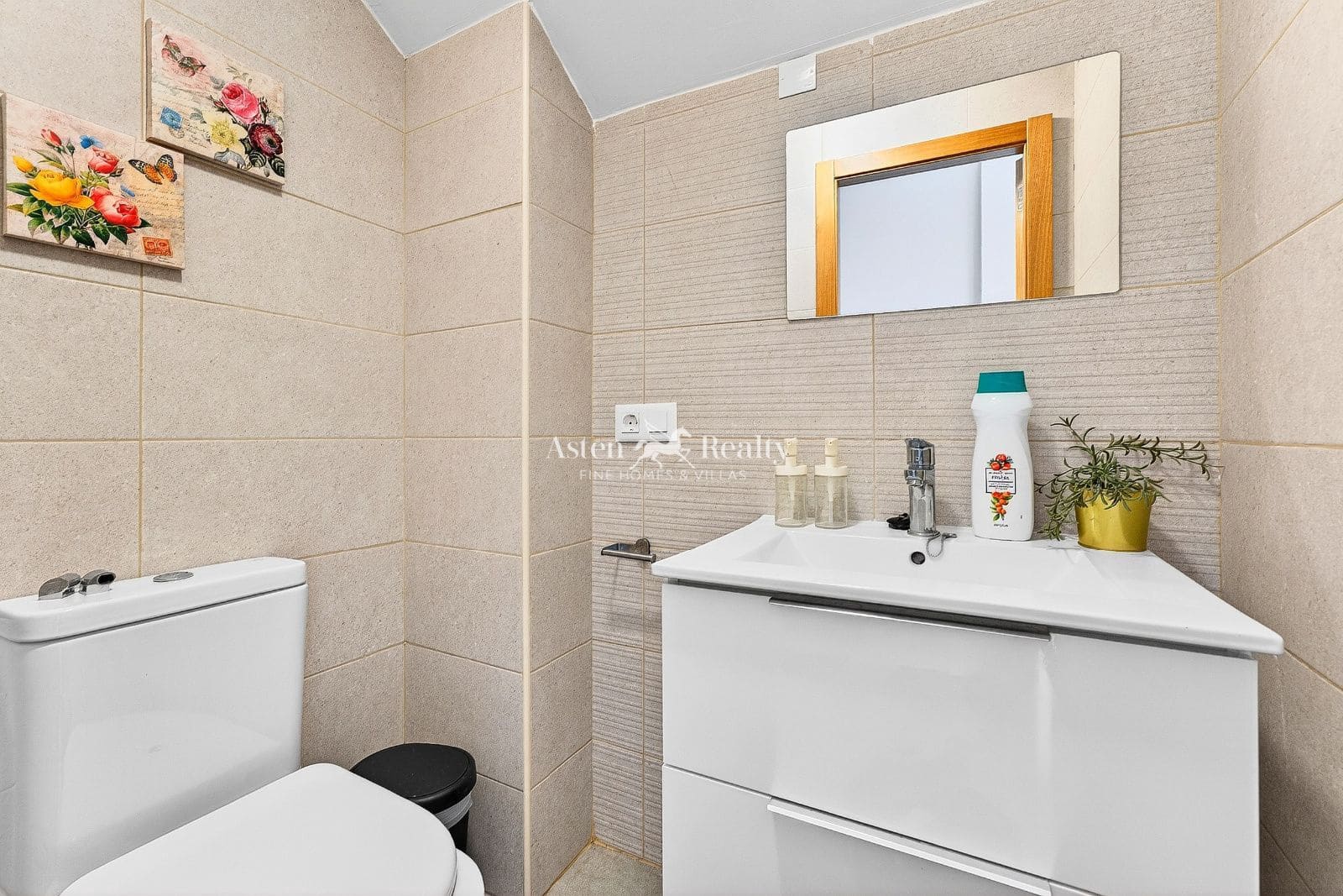 2 quarto Apartamento para venda em Cabo Blanco com garagem - 298 000 € (Ref: 9656786)