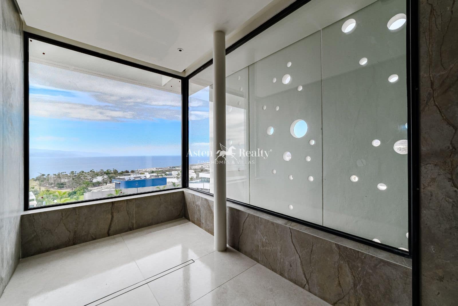 4 sovrum Hus till salu i Guia de Isora med pool garage - 6 900 000 € (Ref: 9665185)