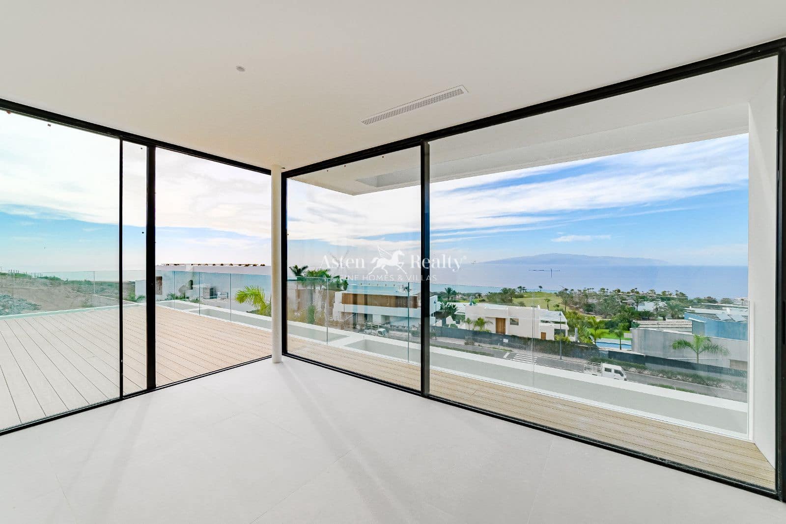 4 sovrum Hus till salu i Guia de Isora med pool garage - 6 900 000 € (Ref: 9665185)