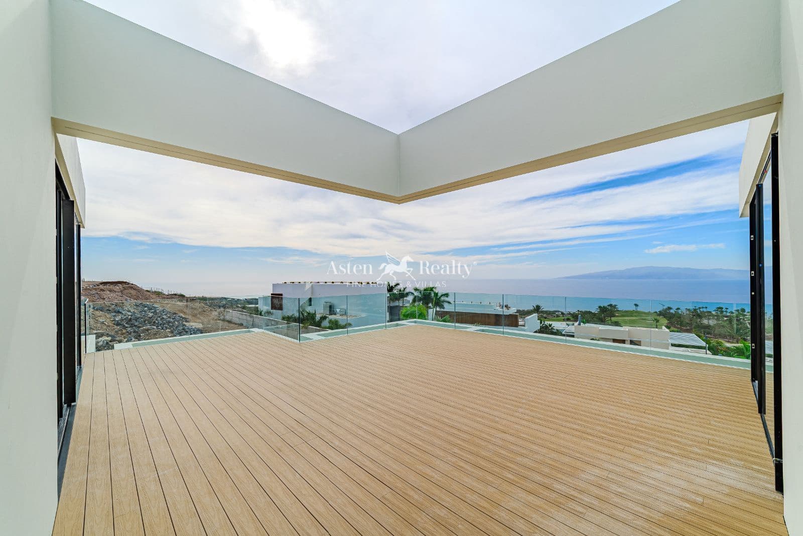 4 sovrum Hus till salu i Guia de Isora med pool garage - 6 900 000 € (Ref: 9665185)