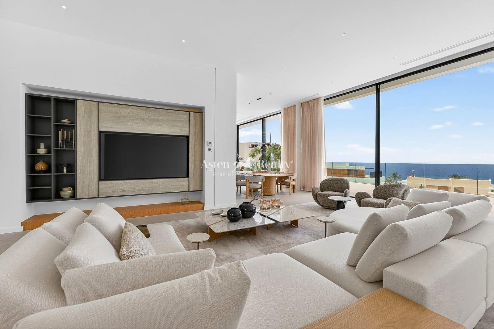 4 slaapkamer Huis te koop in Guia de Isora met zwembad garage - € 6.900.000 (Ref: 9665185)