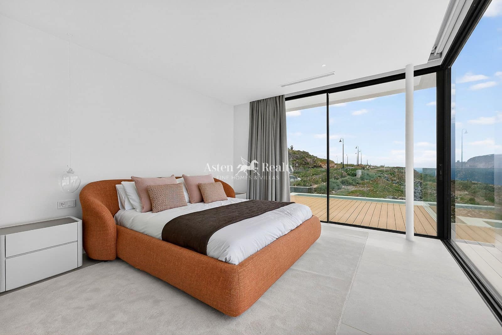 4 slaapkamer Huis te koop in Guia de Isora met zwembad garage - € 6.900.000 (Ref: 9665185)