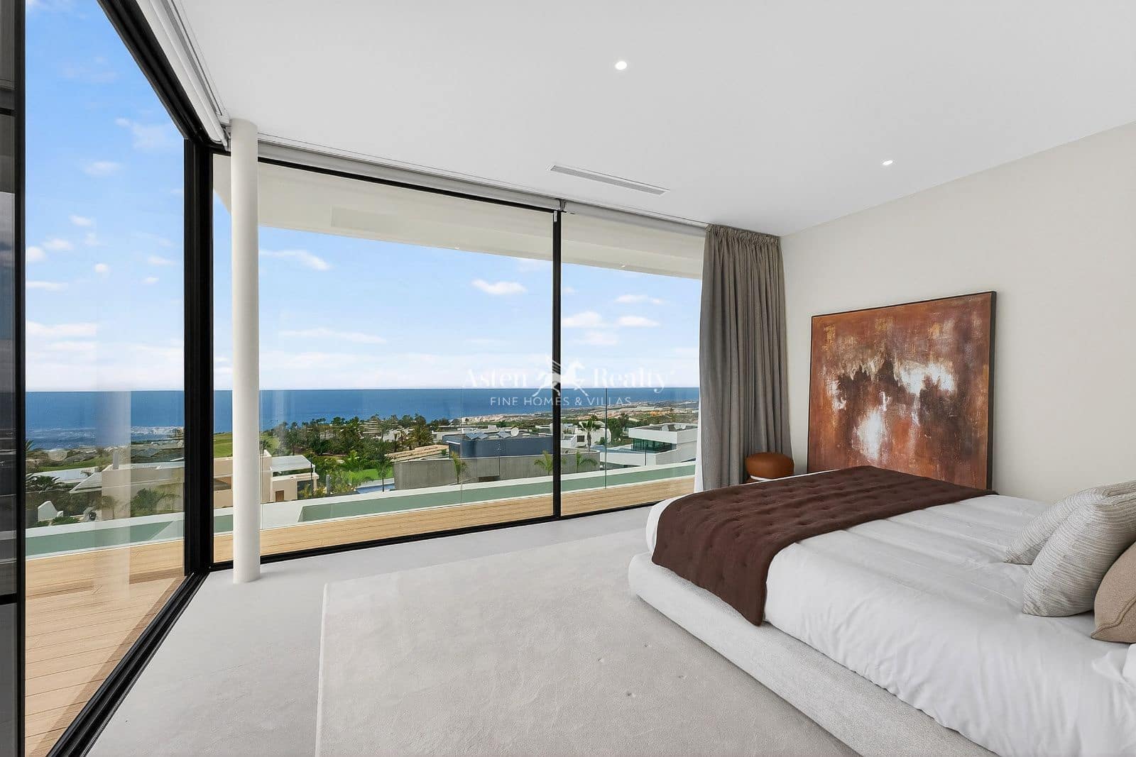 4 slaapkamer Huis te koop in Guia de Isora met zwembad garage - € 6.900.000 (Ref: 9665185)